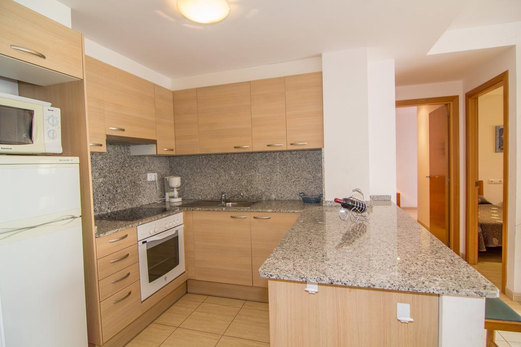 Agi Norfeu Park Apartman Roses Kültér fotó